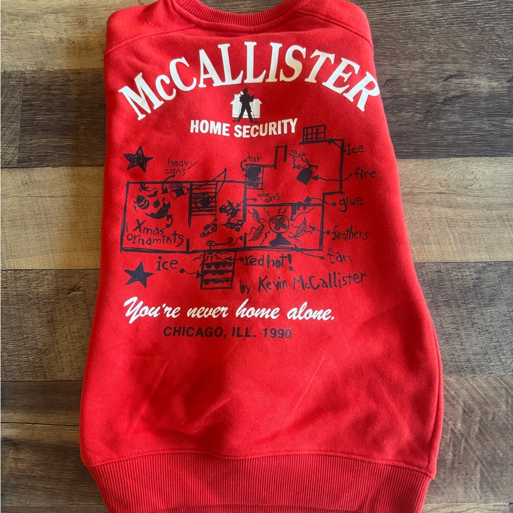 NWT Home Alone Kid’s Sweatshirt - Picture 3 of 3